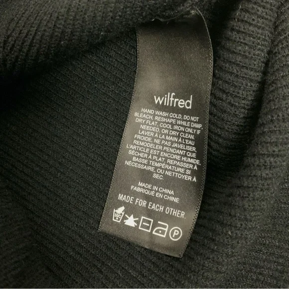 Aritzia Wilfred Tuscany Cropped Sweater - Picture 15 of 16